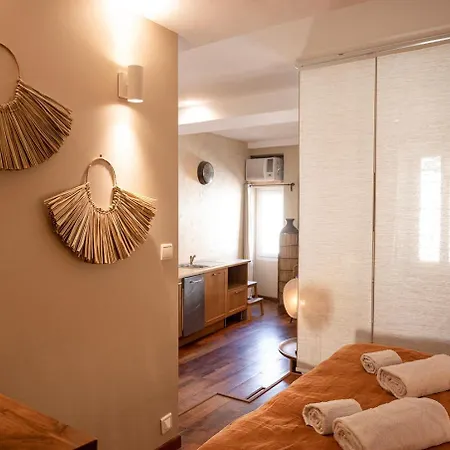 Cepoun - Grand Studio Centre Apartment